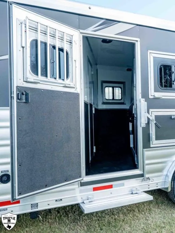 new Horse Trailers Lakota  for sale, in Willspoint, TX Thumbnail 6