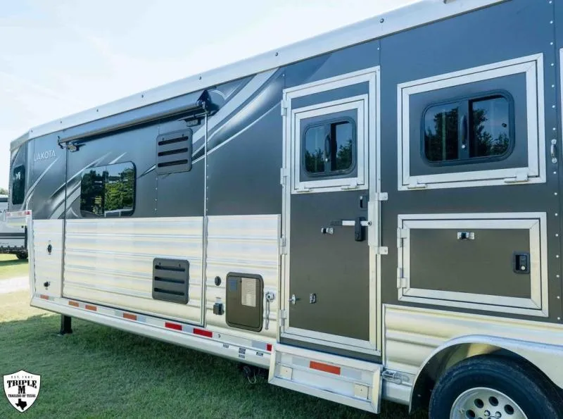 new Horse Trailers Lakota  for sale, in Willspoint, TX Thumbnail 9