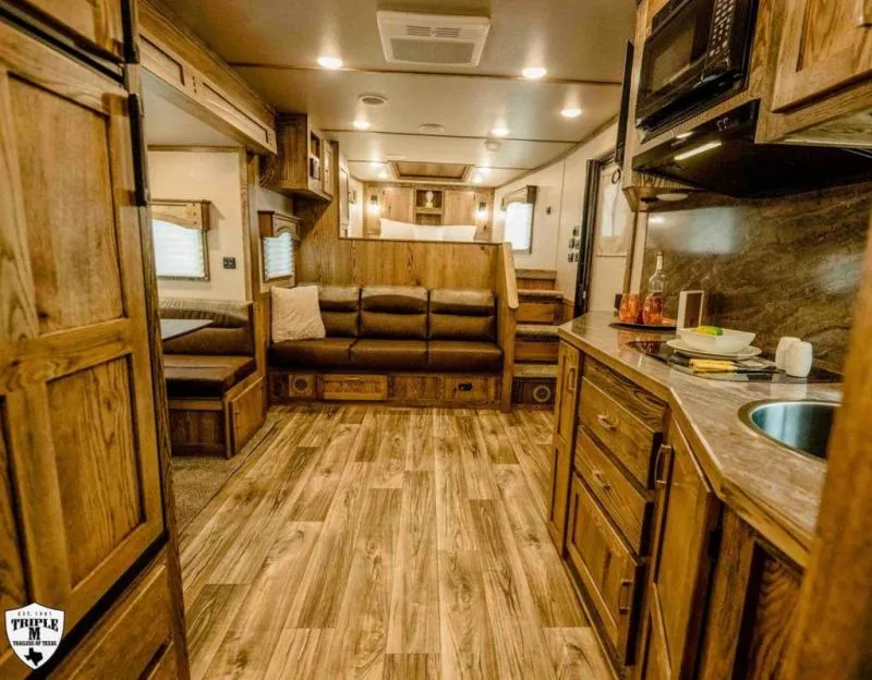 new Horse Trailers Lakota  for sale, in Willspoint, TX Thumbnail 31