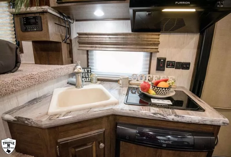 new Horse Trailers Sundowner Trailers  for sale, in Willspoint, TX Thumbnail 9