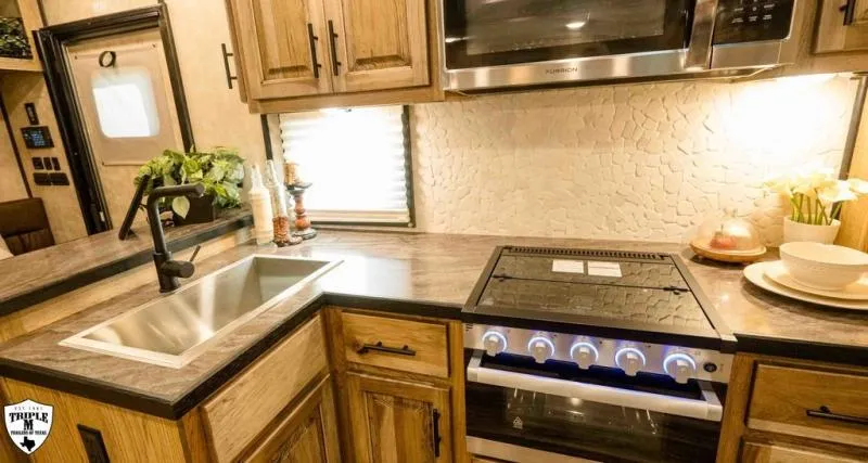 new Horse Trailers Lakota  for sale, in Willspoint, TX Thumbnail 21