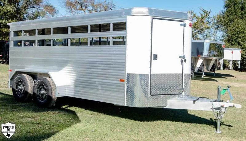 used Horse Trailers Sundowner Trailers  for sale, in Willspoint, TX Thumbnail 9