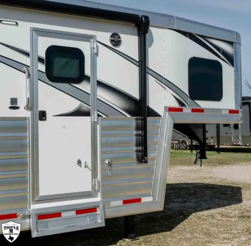 new Horse Trailers Lakota  for sale, in Willspoint, TX Thumbnail 36
