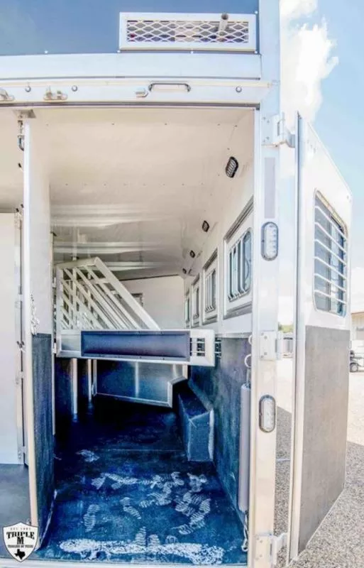 new Horse Trailers Lakota  for sale, in Willspoint, TX Thumbnail 24