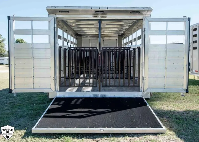 used Horse Trailers Sundowner Trailers  for sale, in Willspoint, TX Thumbnail 14