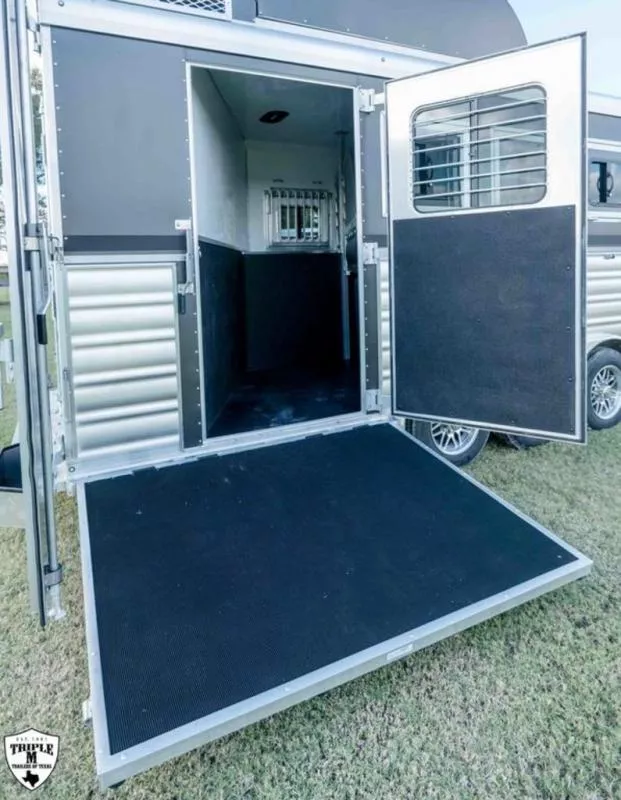 new Horse Trailers Lakota  for sale, in Willspoint, TX Thumbnail 11