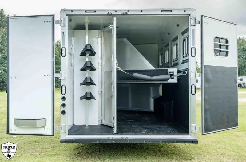 new Horse Trailers Lakota  for sale, in Willspoint, TX Thumbnail 7