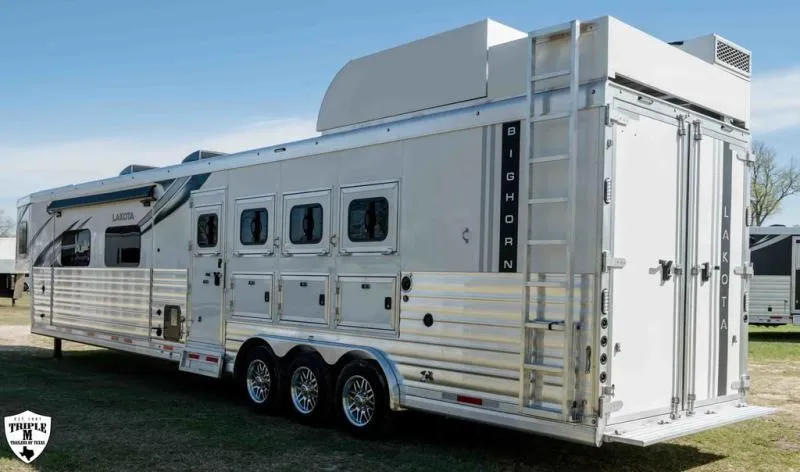 new Horse Trailers Lakota  for sale, in Willspoint, TX Thumbnail 6