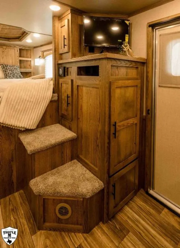 new Horse Trailers Lakota  for sale, in Willspoint, TX Thumbnail 28