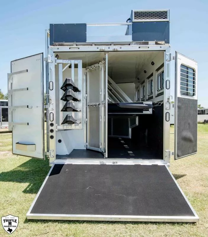 new Horse Trailers Lakota  for sale, in Willspoint, TX Thumbnail 37