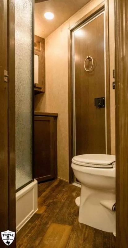 used Horse Trailers Lakota  for sale, in Willspoint, TX Thumbnail 25