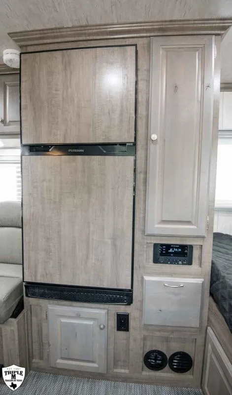 new Horse Trailers Sundowner Trailers  for sale, in Willspoint, TX Thumbnail 2