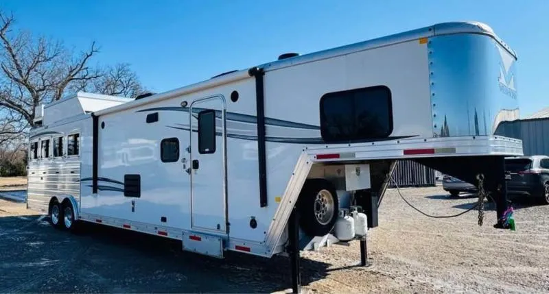 used Horse Trailers Merhow Trailers  for sale, in Willspoint, TX Thumbnail 18