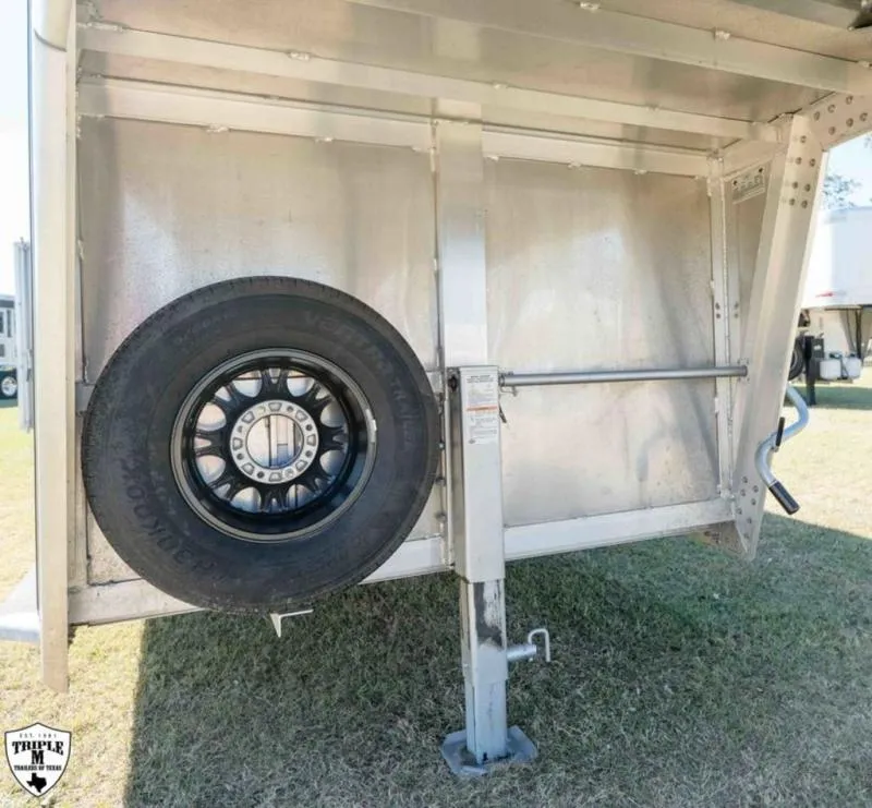 used Horse Trailers Hart Trailers  for sale, in Willspoint, TX Thumbnail 18