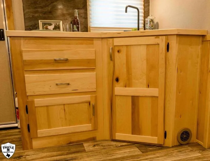 new Horse Trailers Lakota  for sale, in Willspoint, TX Thumbnail 16