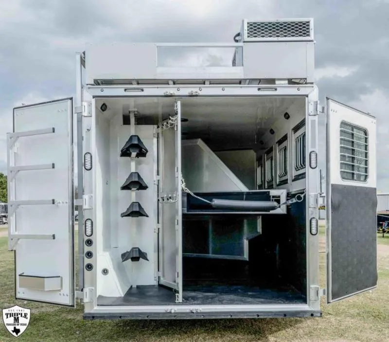 new Horse Trailers Lakota  for sale, in Willspoint, TX Thumbnail 7