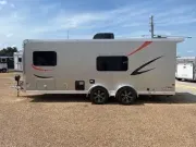used Horse Trailers Sundowner Trailers  for sale, in Willspoint, TX Thumbnail 2
