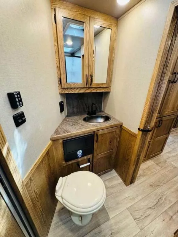 new Horse Trailers Lakota  for sale, in Willspoint, TX Thumbnail 18