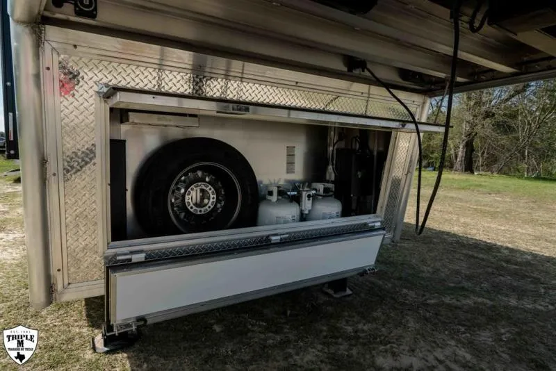 new Horse Trailers Lakota  for sale, in Willspoint, TX Thumbnail 38