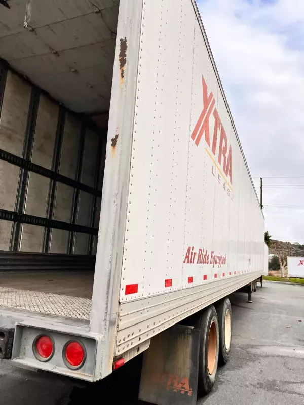 used Dry Van Semi Trailers Hyundai  for sale, in Pomona, CA Thumbnail 3