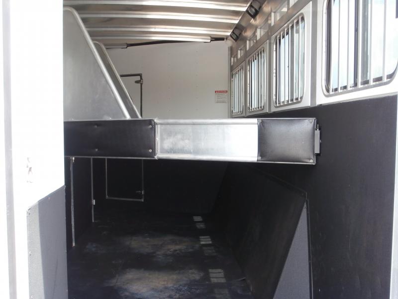 used Horse Trailers Sundowner Trailers  for sale, in Grimsley, TN Thumbnail 12