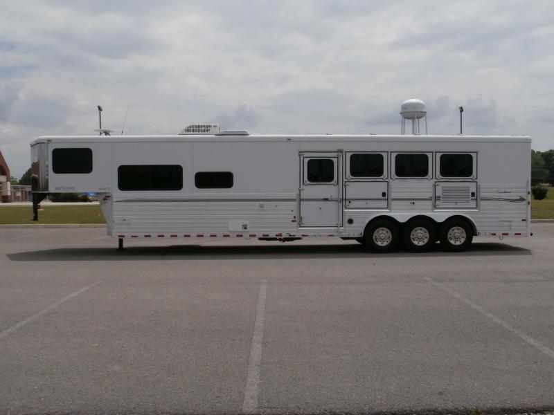 used Horse Trailers Sundowner Trailers  for sale, in Grimsley, TN image-1