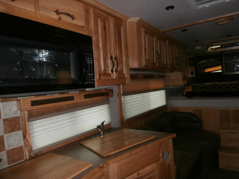 used Horse Trailers Sundowner Trailers  for sale, in Grimsley, TN Thumbnail 18