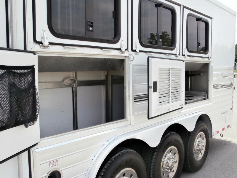 used Horse Trailers Sundowner Trailers  for sale, in Grimsley, TN Thumbnail 10