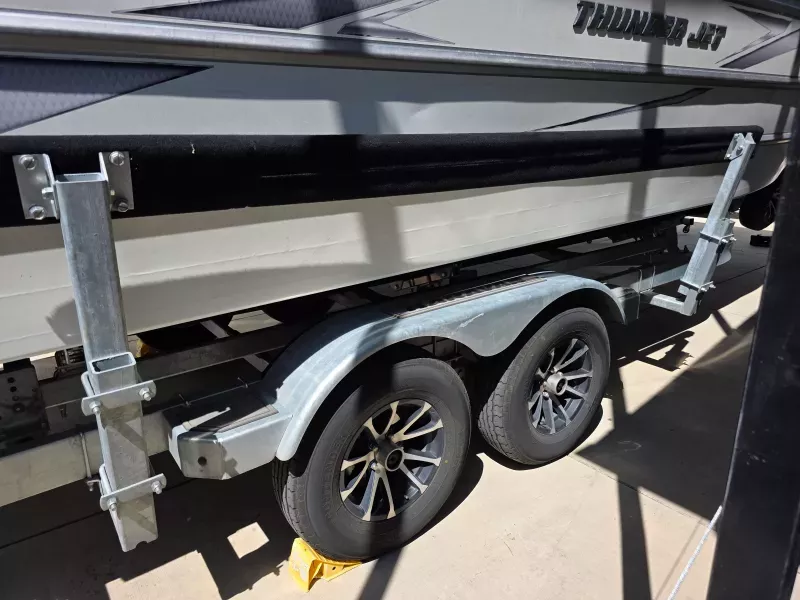 2025 Karavan Trailers #ktjt-6900-tbd General Trailers
