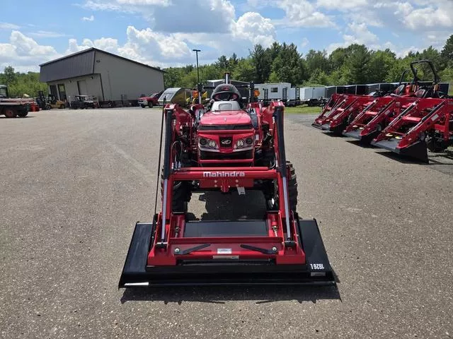 new Other Trailers Mahindra  for sale, in Chippewa Falls, WI Thumbnail 6