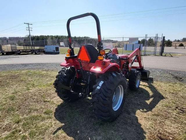 new Other Trailers Mahindra  for sale, in Chippewa Falls, WI Thumbnail 9