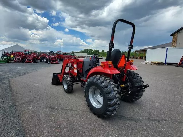 new Other Trailers Mahindra  for sale, in Chippewa Falls, WI Thumbnail 3