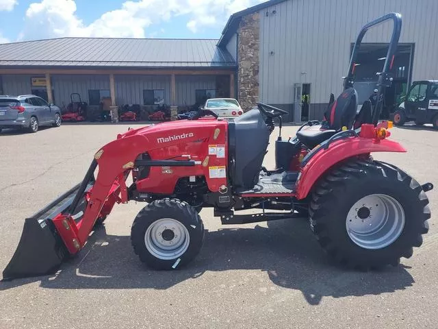 new Other Trailers Mahindra  for sale, in Chippewa Falls, WI Thumbnail 2