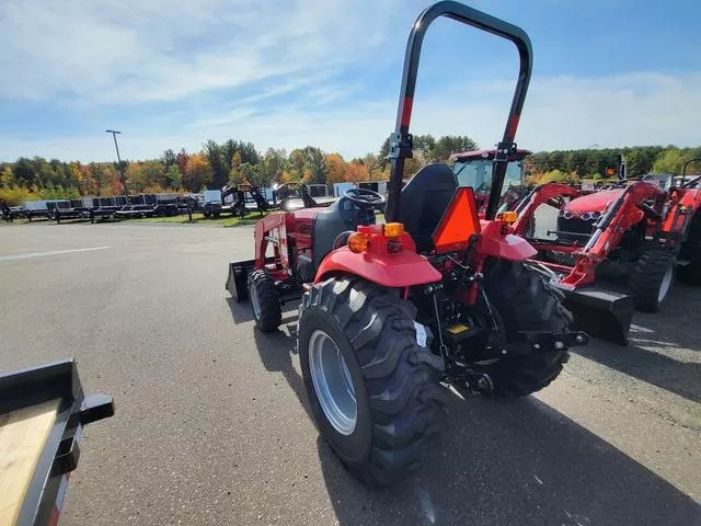 new Other Trailers Mahindra  for sale, in Chippewa Falls, WI Thumbnail 5