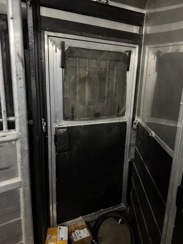 used Horse Trailers Logan Coach Trailers  for sale, in Marsing, ID Thumbnail 21