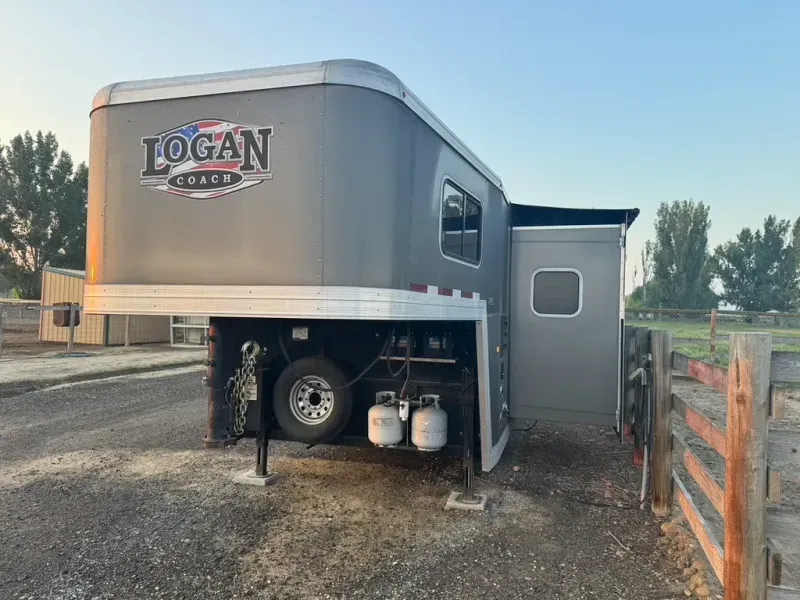 used Horse Trailers Logan Coach Trailers  for sale, in Marsing, ID Thumbnail 2