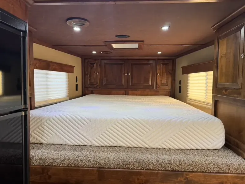 used Horse Trailers Logan Coach Trailers  for sale, in Marsing, ID Thumbnail 5