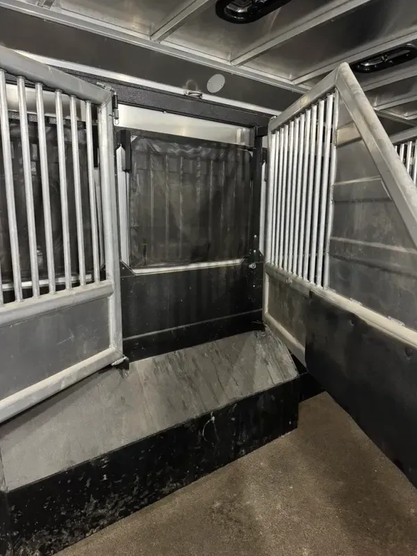 used Horse Trailers Logan Coach Trailers  for sale, in Marsing, ID Thumbnail 24