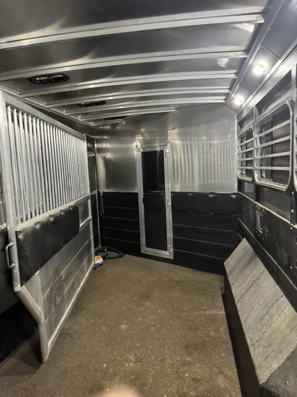 used Horse Trailers Logan Coach Trailers  for sale, in Marsing, ID Thumbnail 20