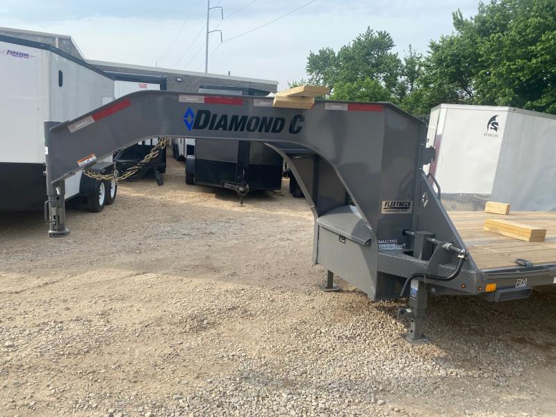2023 Diamond C Trailers FMAX 210 25k Cement Deckover Trailer 2023 Diamond C Trailers FMAX 210 25k Cement Deckover Trailer