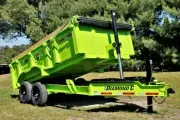 2027 Diamond C Trailers LPT207-32 Pacesetter