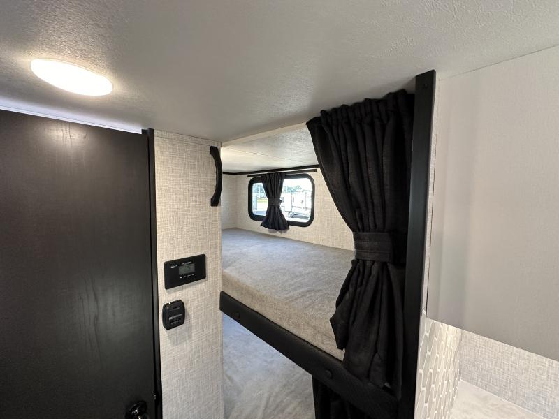 new Travel Trailers Jayco Jay Feather Air for sale, in Mayfield, KY Thumbnail 9