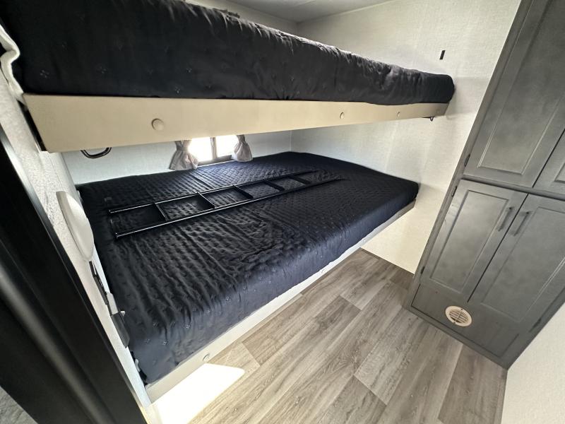new Travel Trailers Venture SportTrek for sale, in Paducah, KY Thumbnail 21