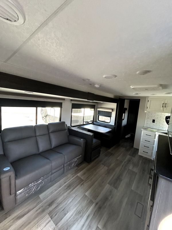 new Travel Trailers Venture Stratus for sale, in Paducah, KY Thumbnail 8