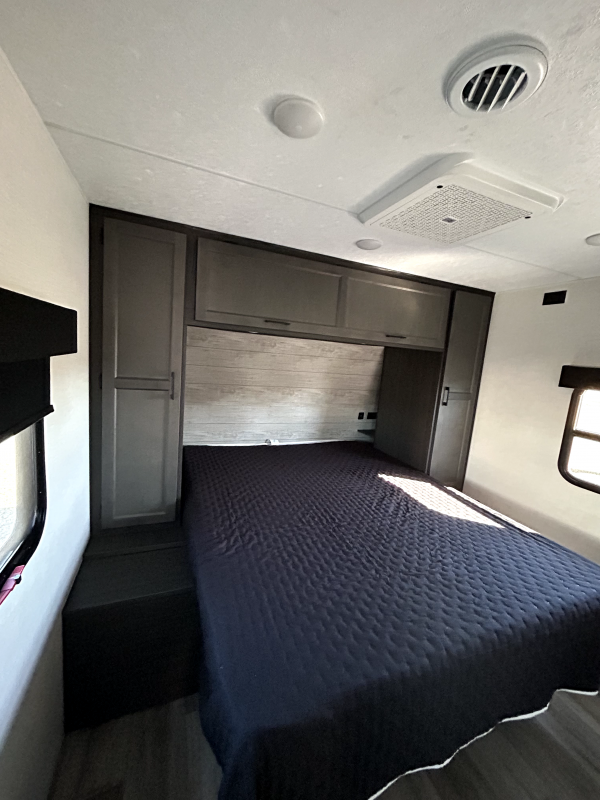 new Travel Trailers Venture Stratus for sale, in Paducah, KY Thumbnail 6