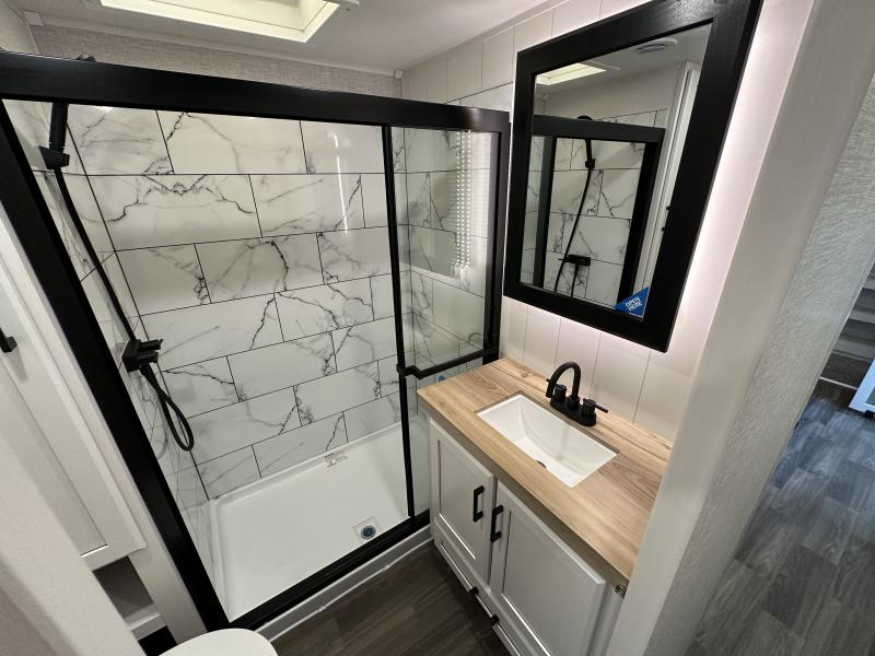 new Fifth Wheel Trailers Jayco Eagle for sale, in Mayfield, KY Thumbnail 8