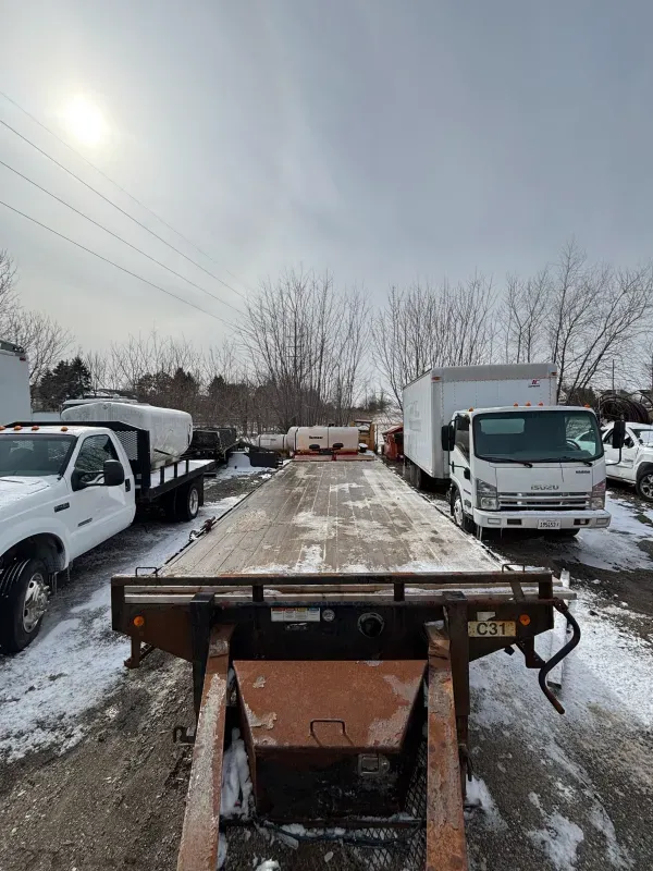 used Equipment / Flatbed Trailers PJ Trailers  for sale, in Wheaton, IL Thumbnail 2