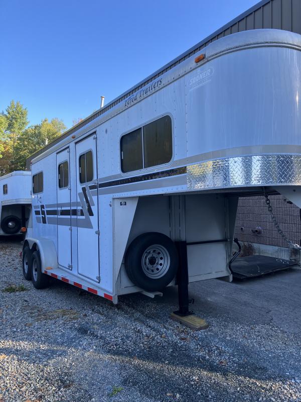 1998 Sooner 2H GN with DR Horse Trailer 1998 Sooner 2H GN with DR Horse Trailer