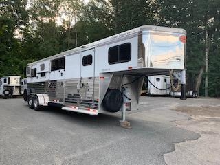 2022 Sundowner Trailers Elite 2&1 Horse Trailer 2022 Sundowner Trailers Elite 2&1 Horse Trailer