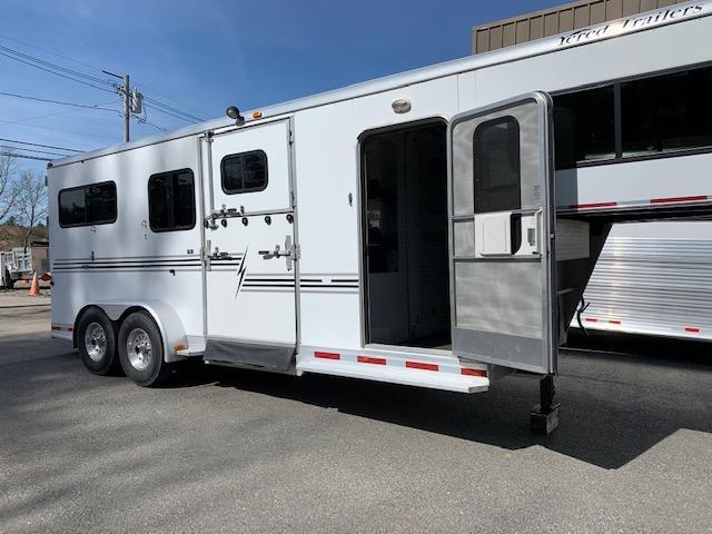 2006 Silver Star Trailers 2&1/carriage trailer Horse Trailer 2006 Silver Star Trailers 2&1/carriage trailer Horse Trailer